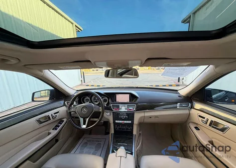 2015 Mercedes-Benz E 350 z USA, uszkodzony, nr VIN WDDHF5KB0FB122051